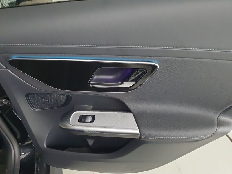 More views of Mercedes-Benz GLC