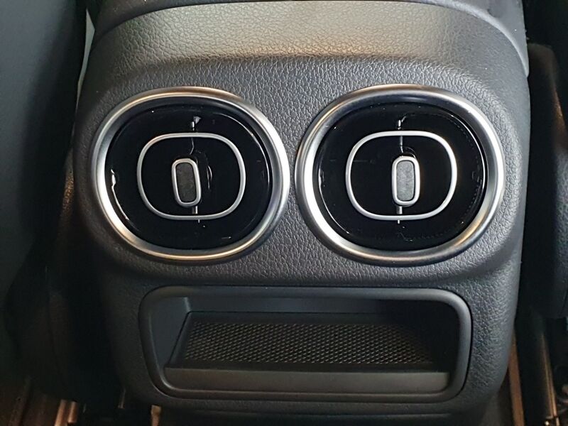 More views of Mercedes-Benz GLC