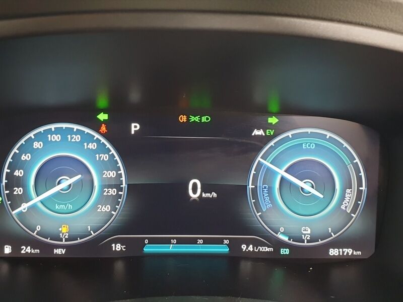 More views of Hyundai Santa Fe