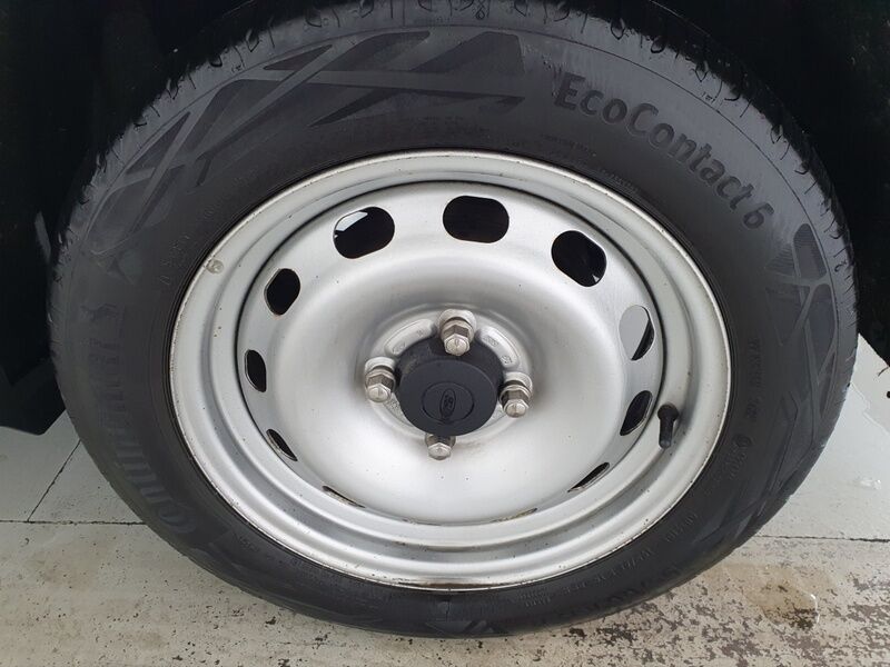 More views of Ford Transit Courier