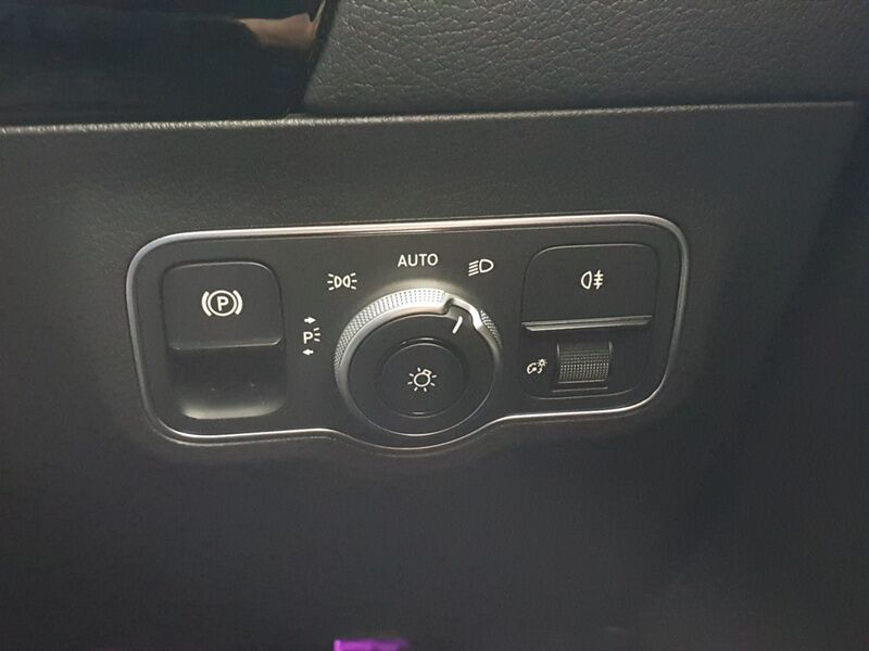 More views of Mercedes-Benz EQA