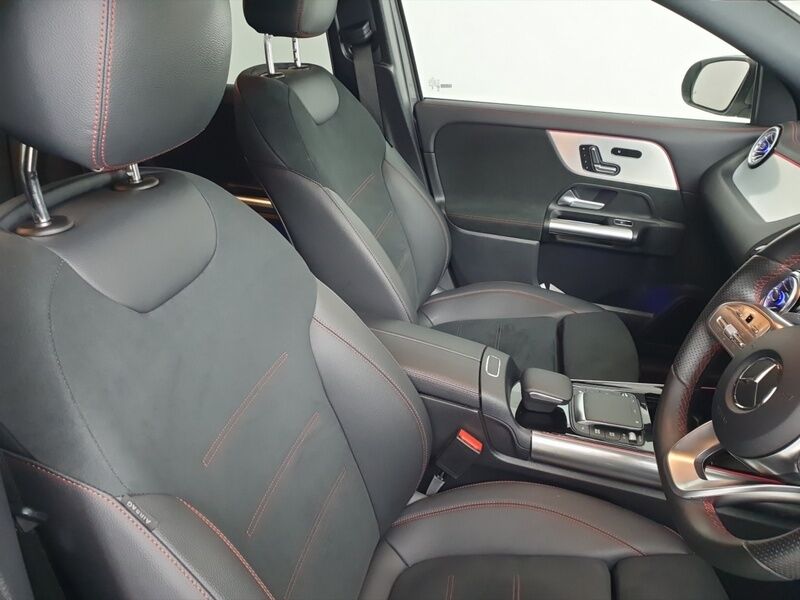 More views of Mercedes-Benz EQA