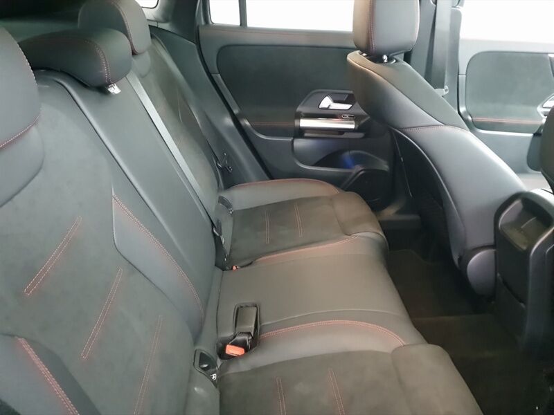 More views of Mercedes-Benz GLA