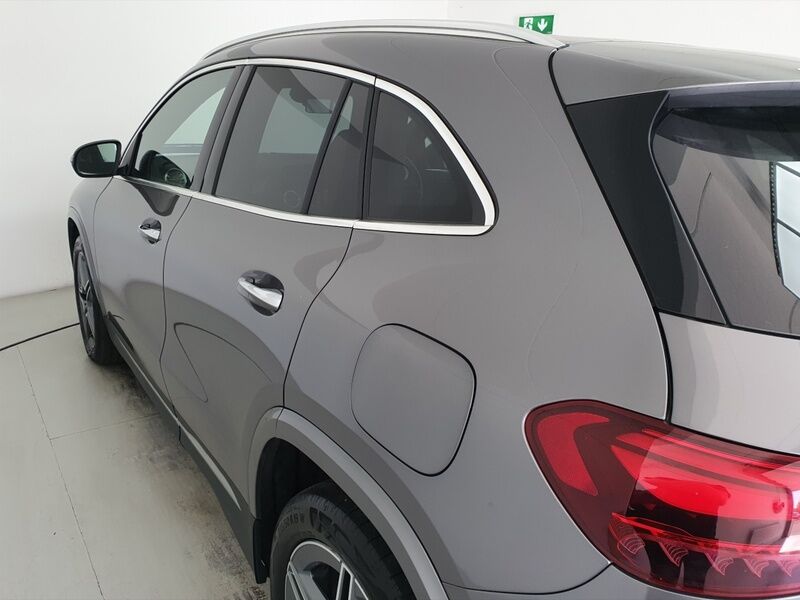 More views of Mercedes-Benz GLA