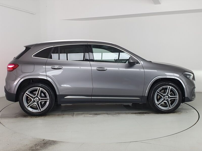 More views of Mercedes-Benz GLA