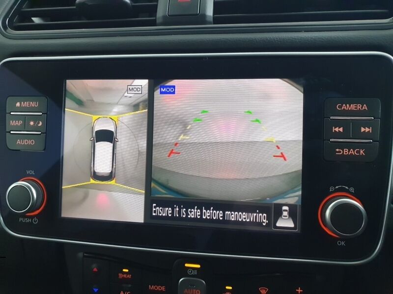 More views of Nissan Leaf