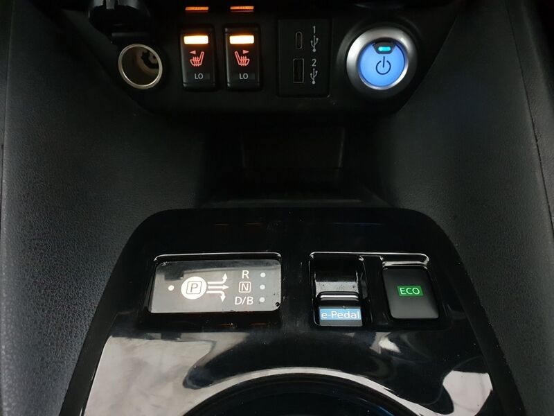 More views of Nissan Leaf