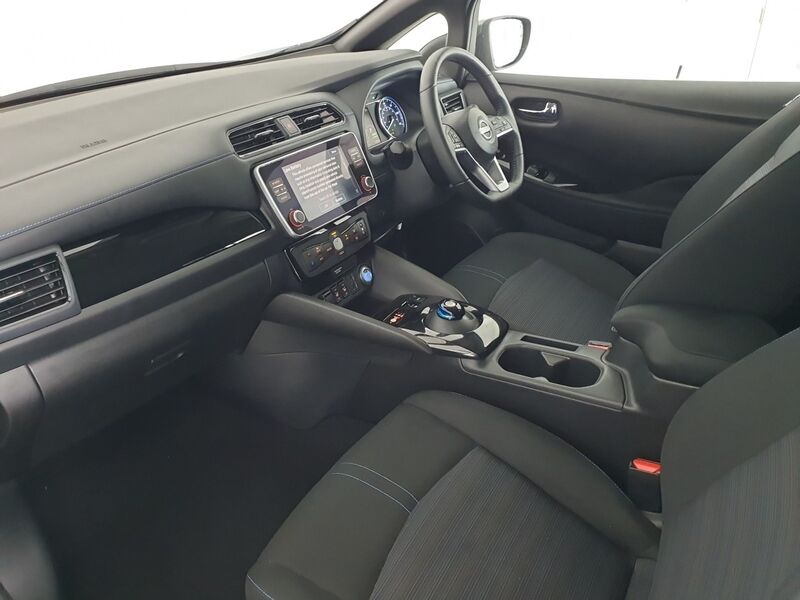 More views of Nissan Leaf