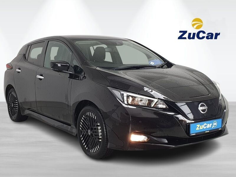 More views of Nissan Leaf