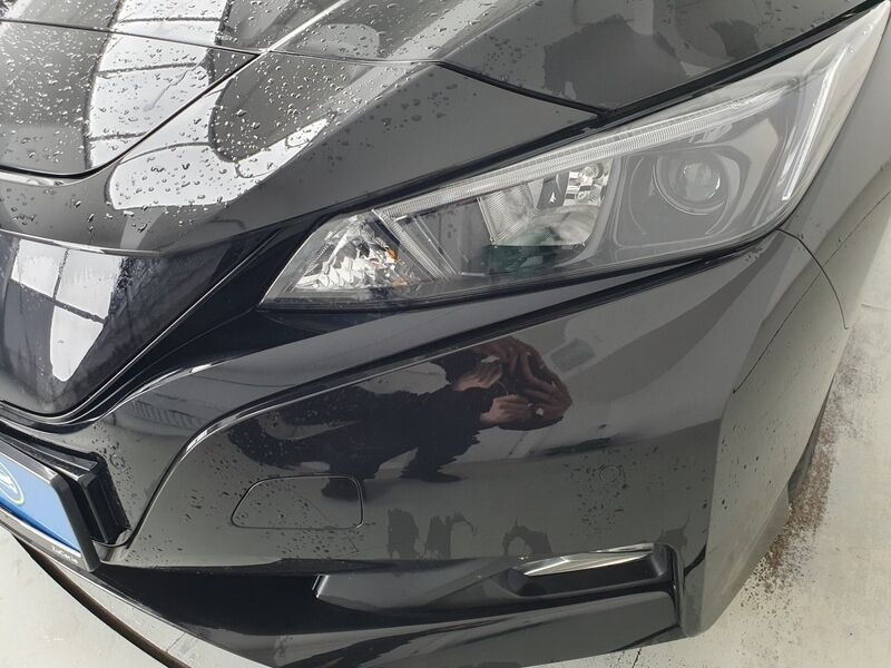 More views of Nissan Leaf