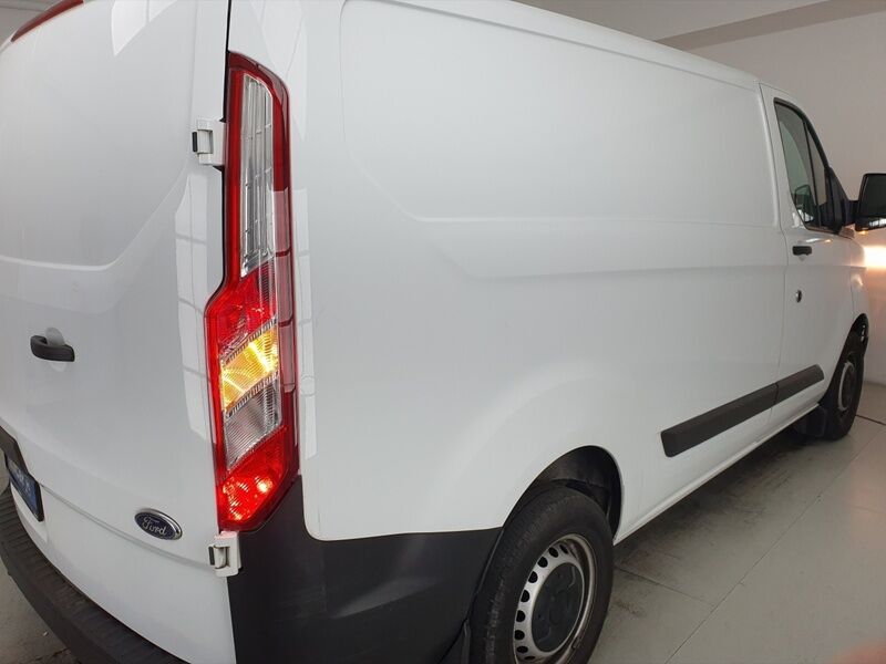 More views of Ford Transit Custom