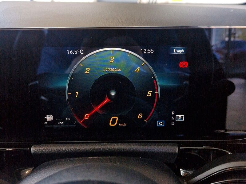 More views of Mercedes-Benz GLA