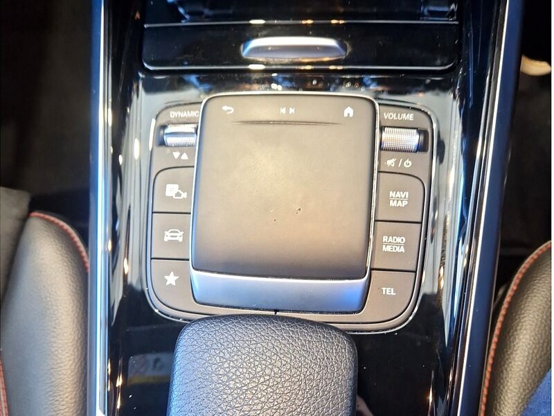 More views of Mercedes-Benz GLA