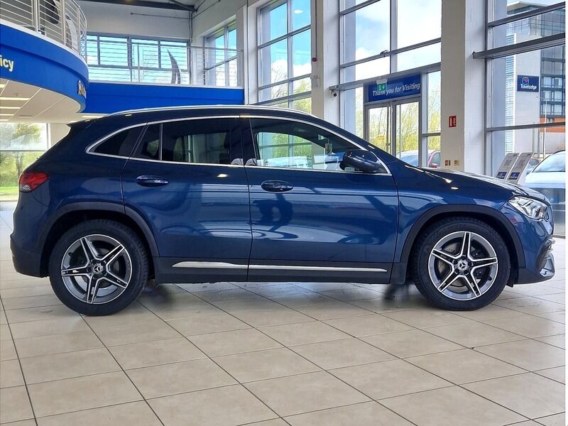 More views of Mercedes-Benz GLA