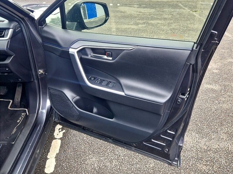 More views of Toyota RAV4