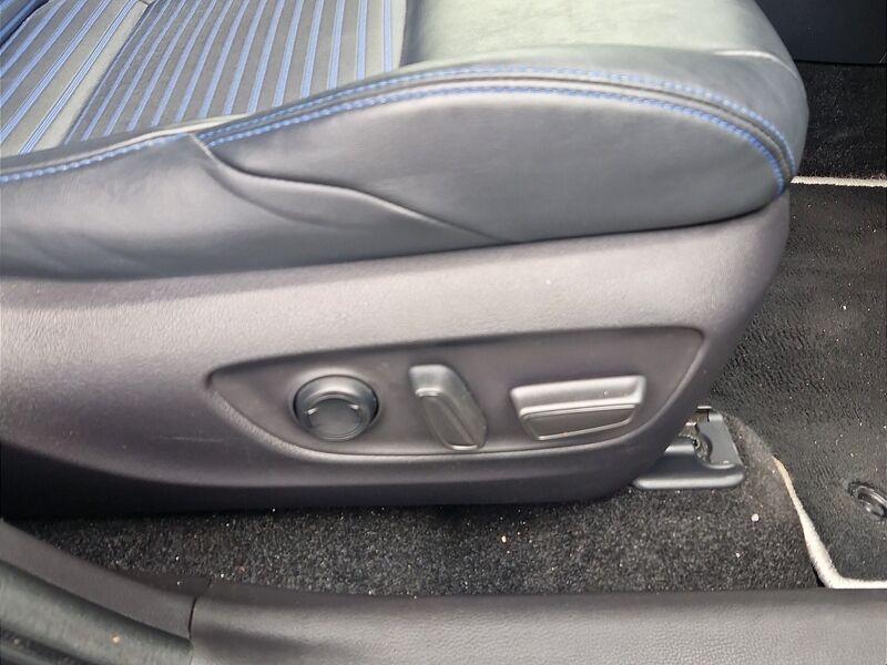 More views of Toyota RAV4