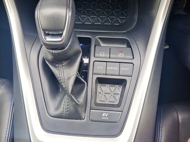 More views of Toyota RAV4