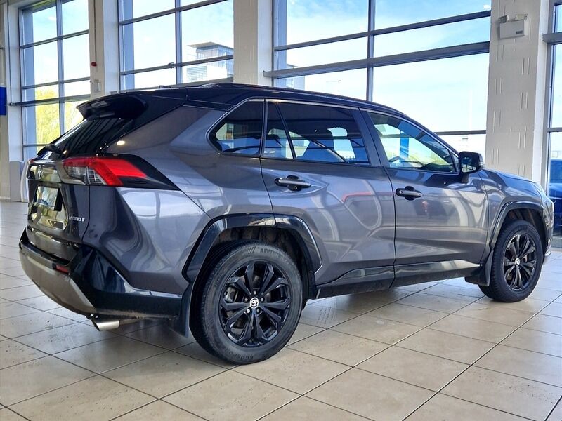 More views of Toyota RAV4