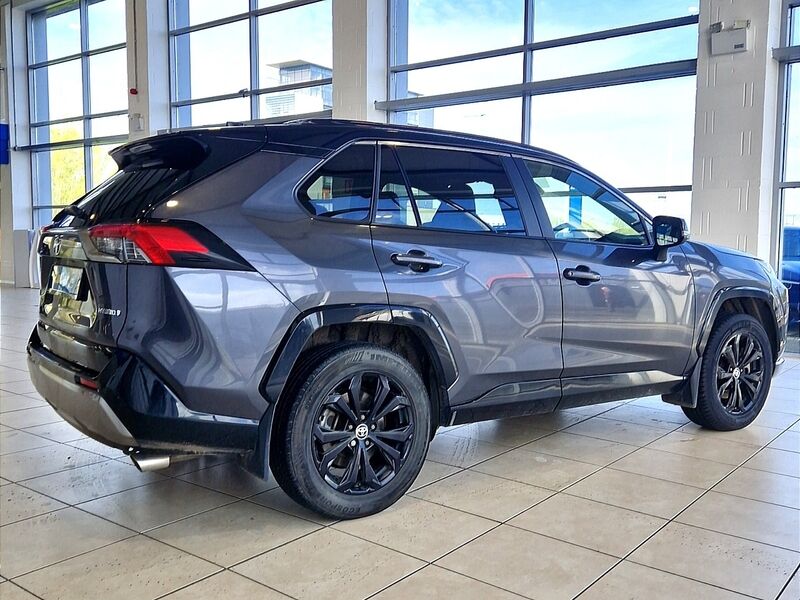 More views of Toyota RAV4