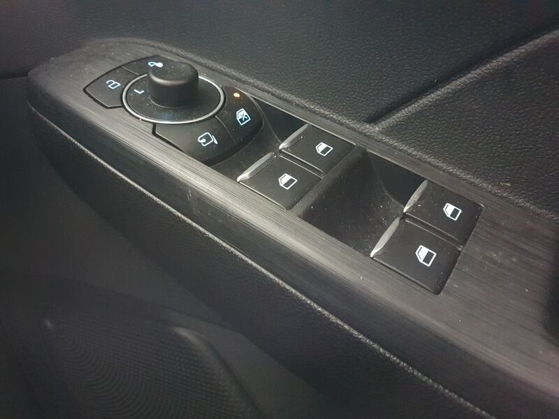 More views of Ford Kuga