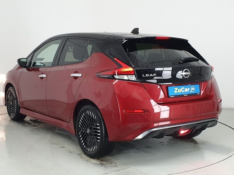 More views of Nissan Leaf