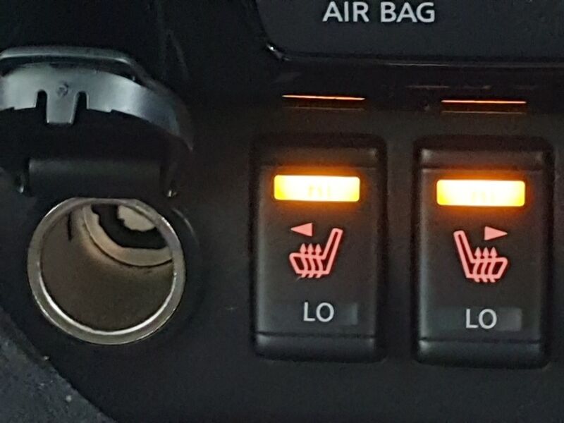 More views of Nissan Leaf