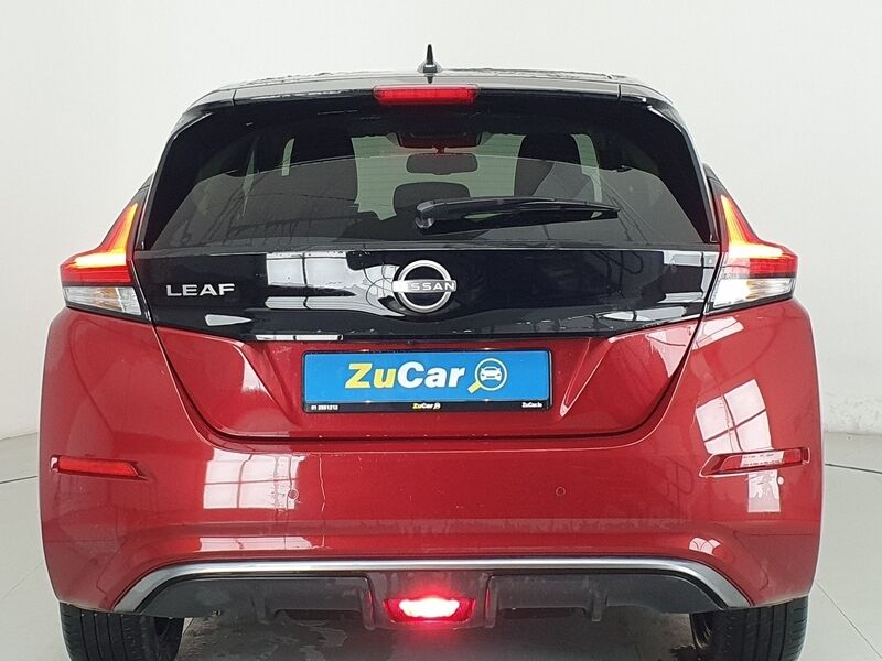 More views of Nissan Leaf