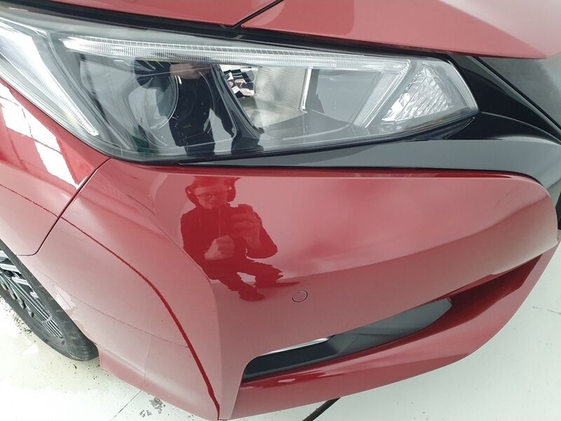 More views of Nissan Leaf