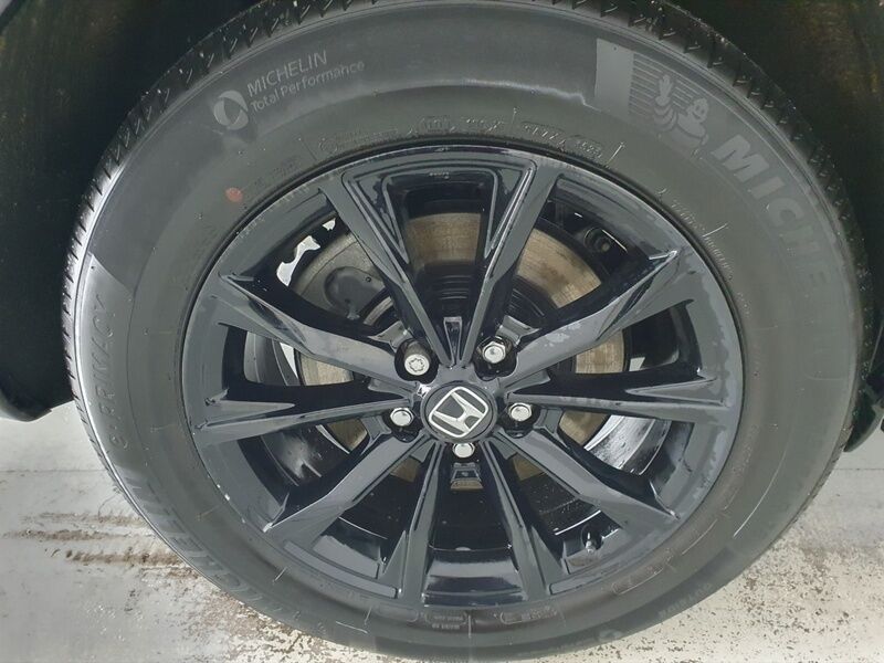 More views of Honda CR-V
