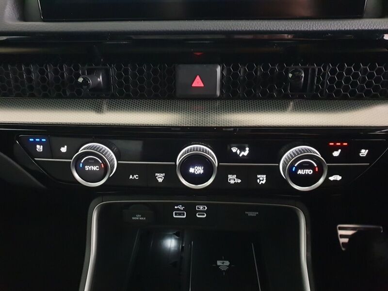 More views of Honda CR-V