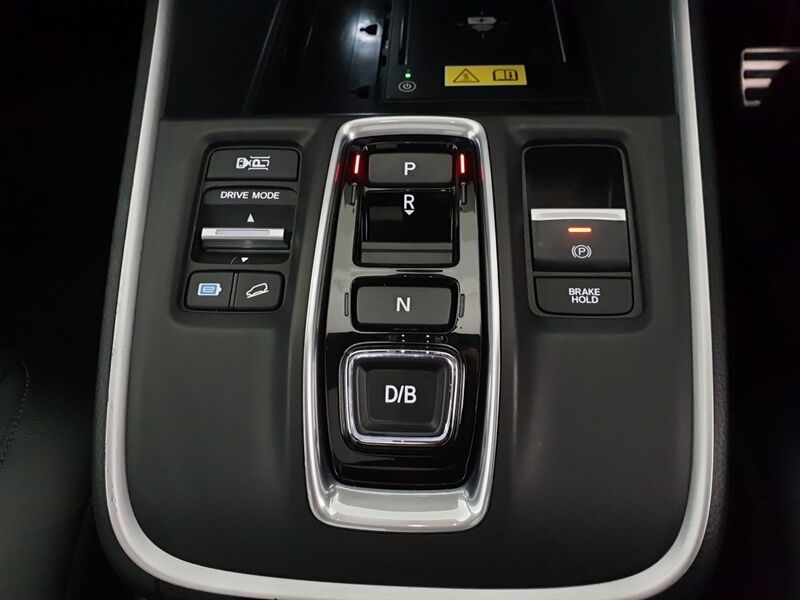More views of Honda CR-V
