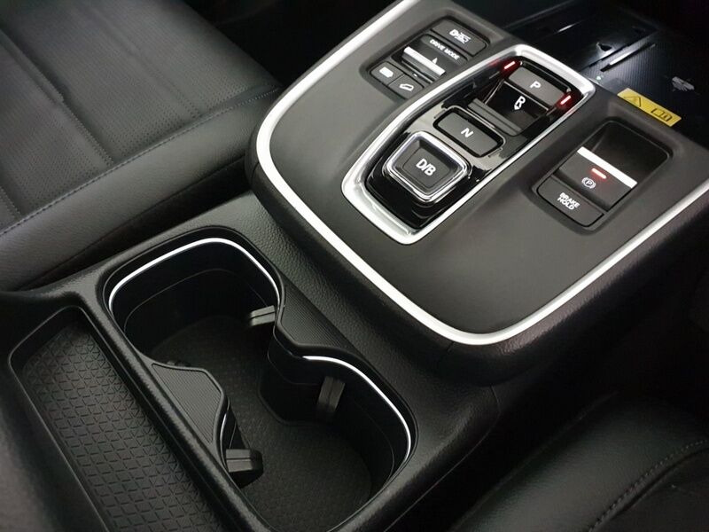 More views of Honda CR-V