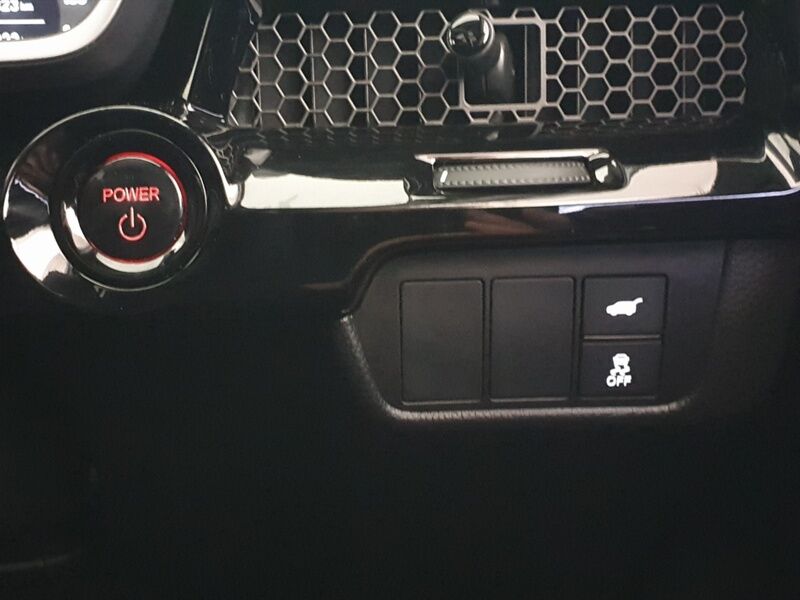 More views of Honda CR-V