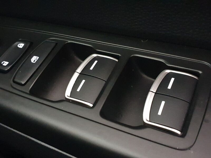 More views of Honda CR-V