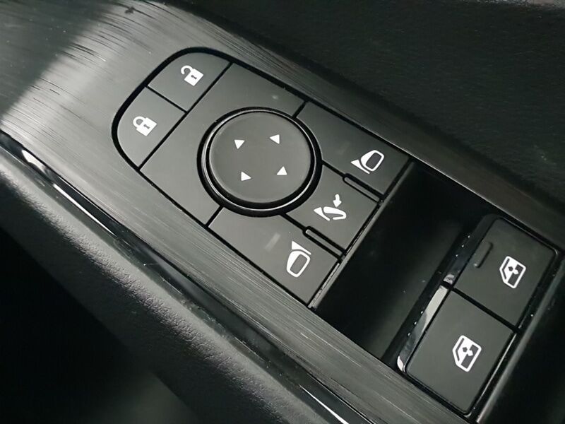 More views of Nissan Qashqai