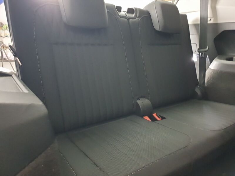 More views of Volkswagen Tiguan