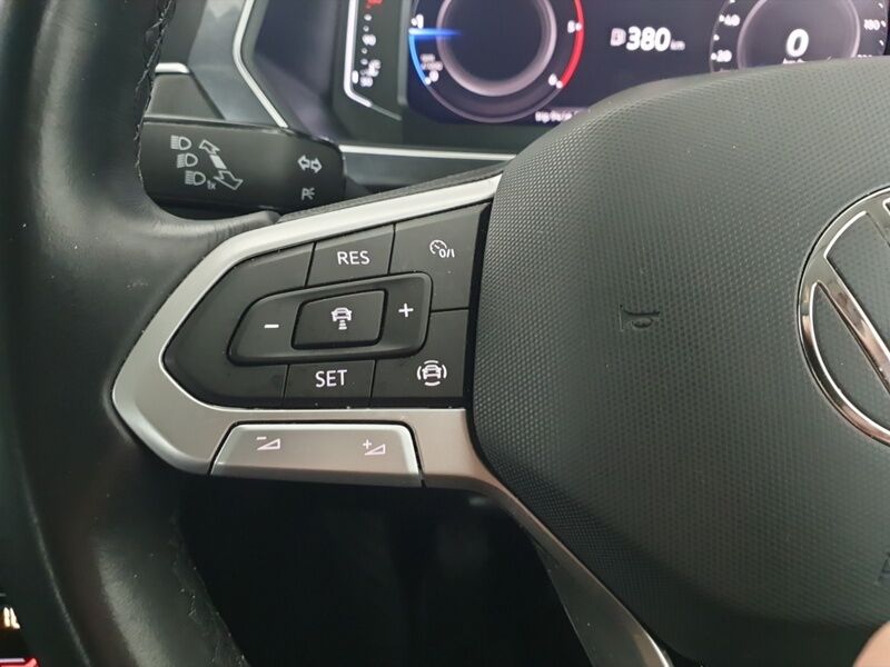 More views of Volkswagen Tiguan