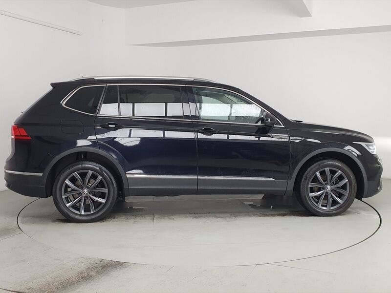 More views of Volkswagen Tiguan