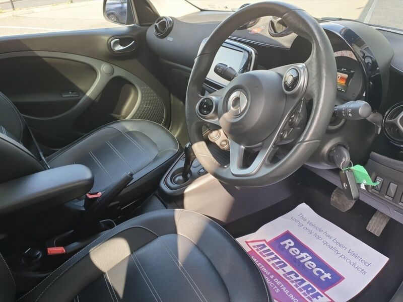 More views of Smart Forfour