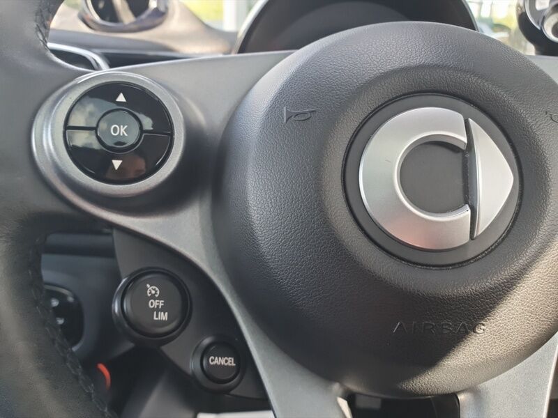 More views of Smart Forfour