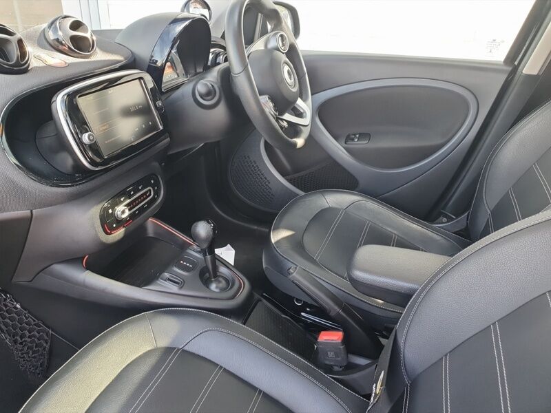 More views of Smart Forfour