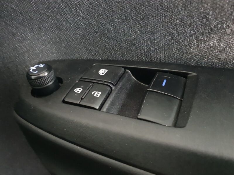 More views of Toyota Yaris