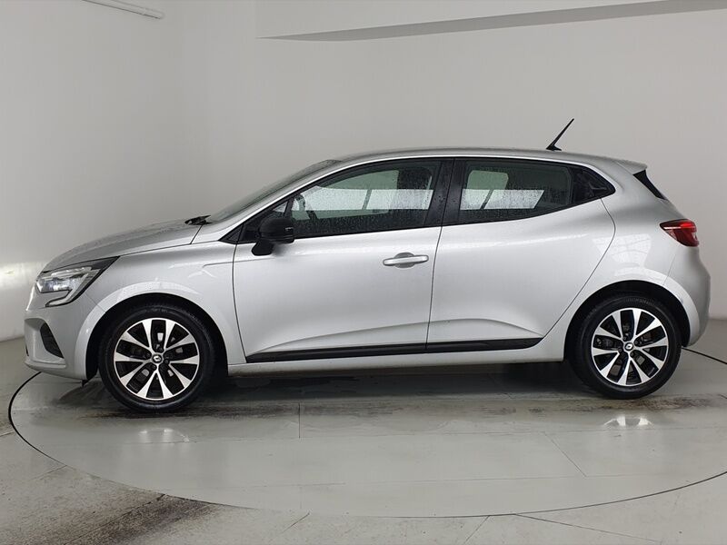 More views of Renault Clio