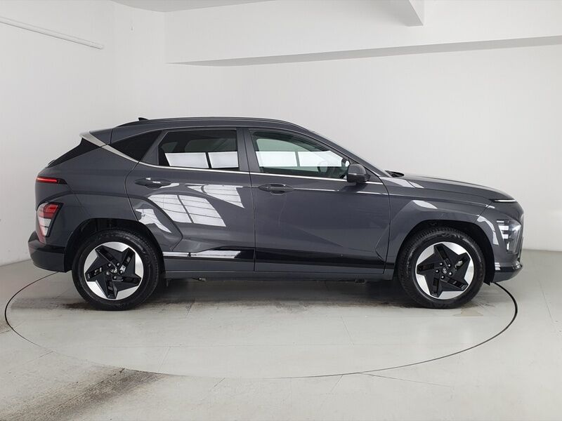 More views of Hyundai KONA