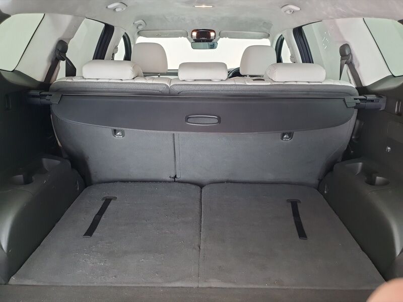 More views of Hyundai Santa Fe