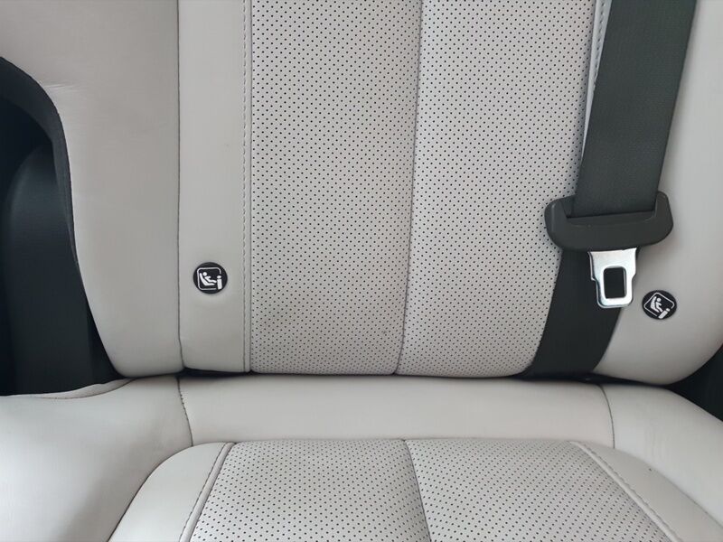 More views of Hyundai Santa Fe