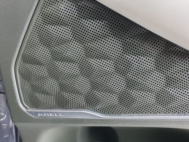 More views of Hyundai Santa Fe