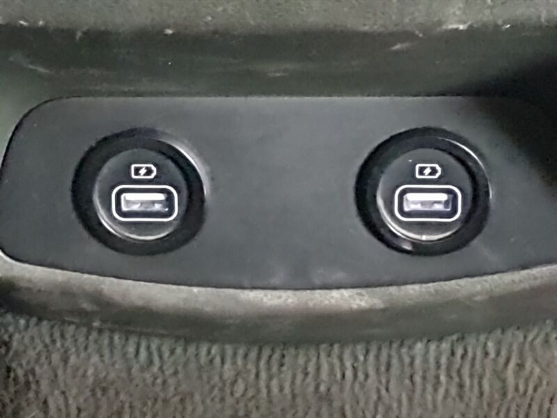 More views of Hyundai Santa Fe