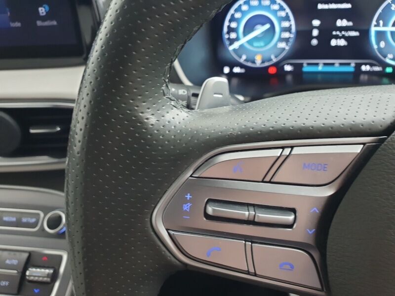 More views of Hyundai Santa Fe