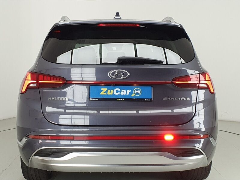 More views of Hyundai Santa Fe